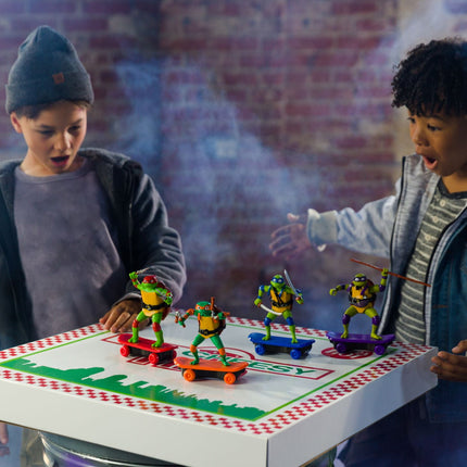 Teenage Mutant Ninja Turtles Sewer Shredder Donatello 5-Inch Skate Toy