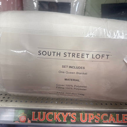South Street Loft PreWashed Down Alternative Blanket
