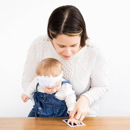 Kate & Milo Clean Touch Ink Pad, No Touch Ink Pad for Baby, Handprint and Footprint Makers, DIY Baby Keepsake, Newborn Babyprints Keepsake, Black Ink