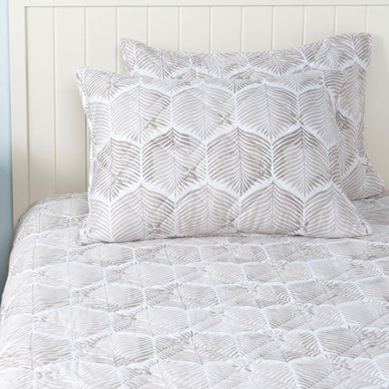 Concierge Collection 3-Piece Bamboo Cotton Quilt Set