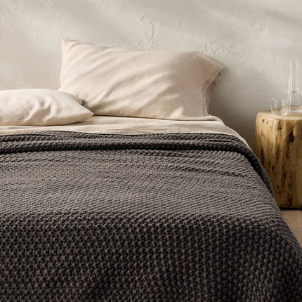 Casaluna Oversized Chunky Knit Bed Throw 50x70in Dark Gray