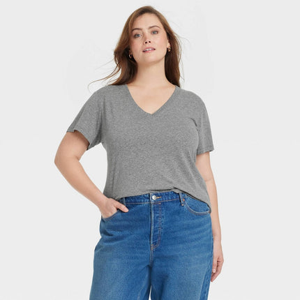 Women's Short Sleeve V-Neck T-Shirt - Universal Thread Heather Gray XXL: Relaxed Fit, Midweight Jersey, Pullover Style
