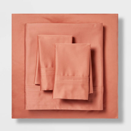 Full Solid Performance 400 Thread Count Sheet Set Rust - Threshold: Cotton Woven, Includes 4 Pieces, Fits up to 18" Mattress (Please be advised that sets may be missing pieces or otherwise incomplete.)