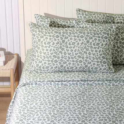 https://i04.hsncdn.com/is/image/HomeShoppingNetwork/rocs1200/g-by-giuliana-home-450tc-cool-touch-6-piece-sheet-set-d-20250507182747653~890682.jpg