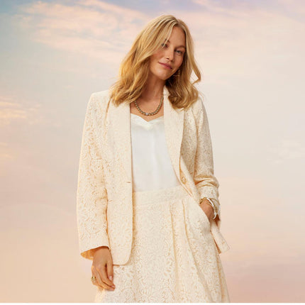 G by Giuliana Elegant Lace Girlfriend Blazer with Single-Button Closure, Tailored Fit