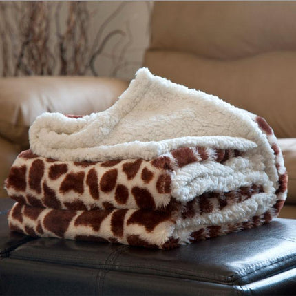 Luxurious Hastings Home Reversible Fleece Sherpa Throw Blanket – Ultra-Soft Comfort & Warmth