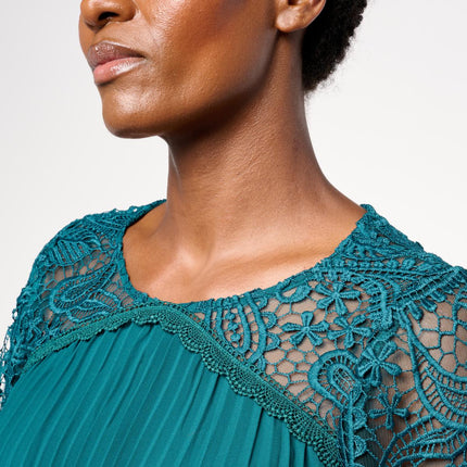 Nina Leonard Women's Pleated Round Neck Chiffon Top With Lace Sleeves