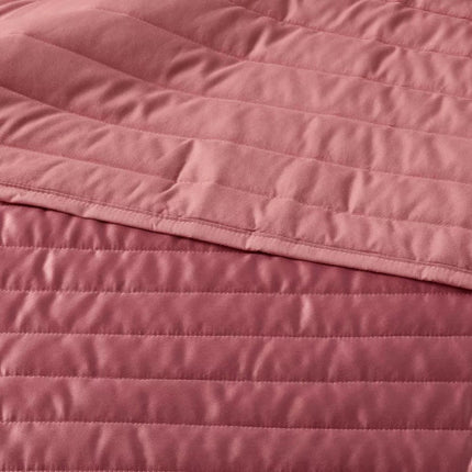 Room Essentials Rose Pink Soft Fill Quilt Twin/Twin XL