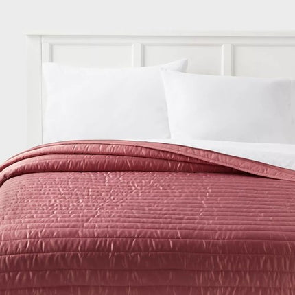 Room Essentials Rose Pink Soft Fill Quilt Twin/Twin XL